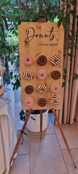 Vermietung  - Donut Ständer aus Holz